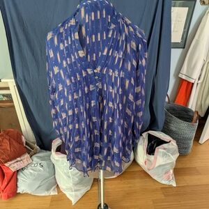 Women's Blue Printed V-Neck Lightweight Blouse